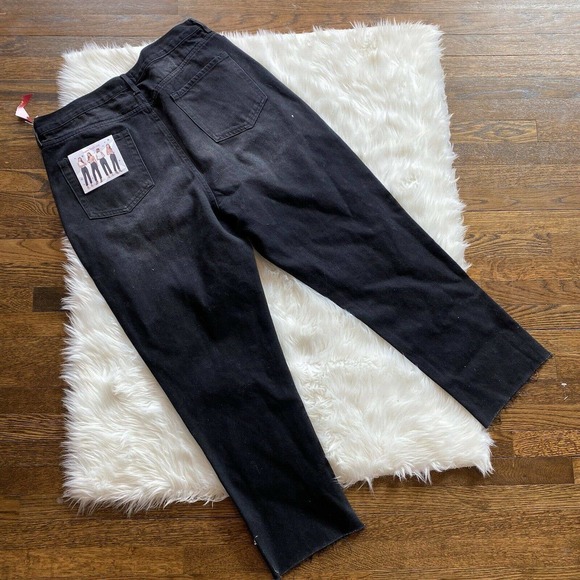 Simple Society Black Denim High Waisted Straight Jeans Rhinestone Bling 13 / 31 - Picture 4 of 5